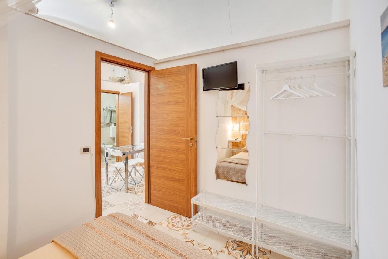 Tiny House 21 Bright Aparment Apartamento Polignano a Mare Exterior foto