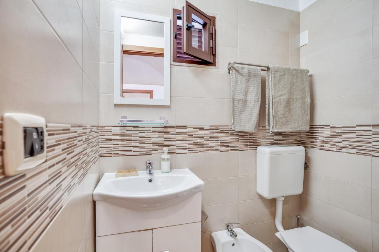 Tiny House 21 Bright Aparment Apartamento Polignano a Mare Exterior foto